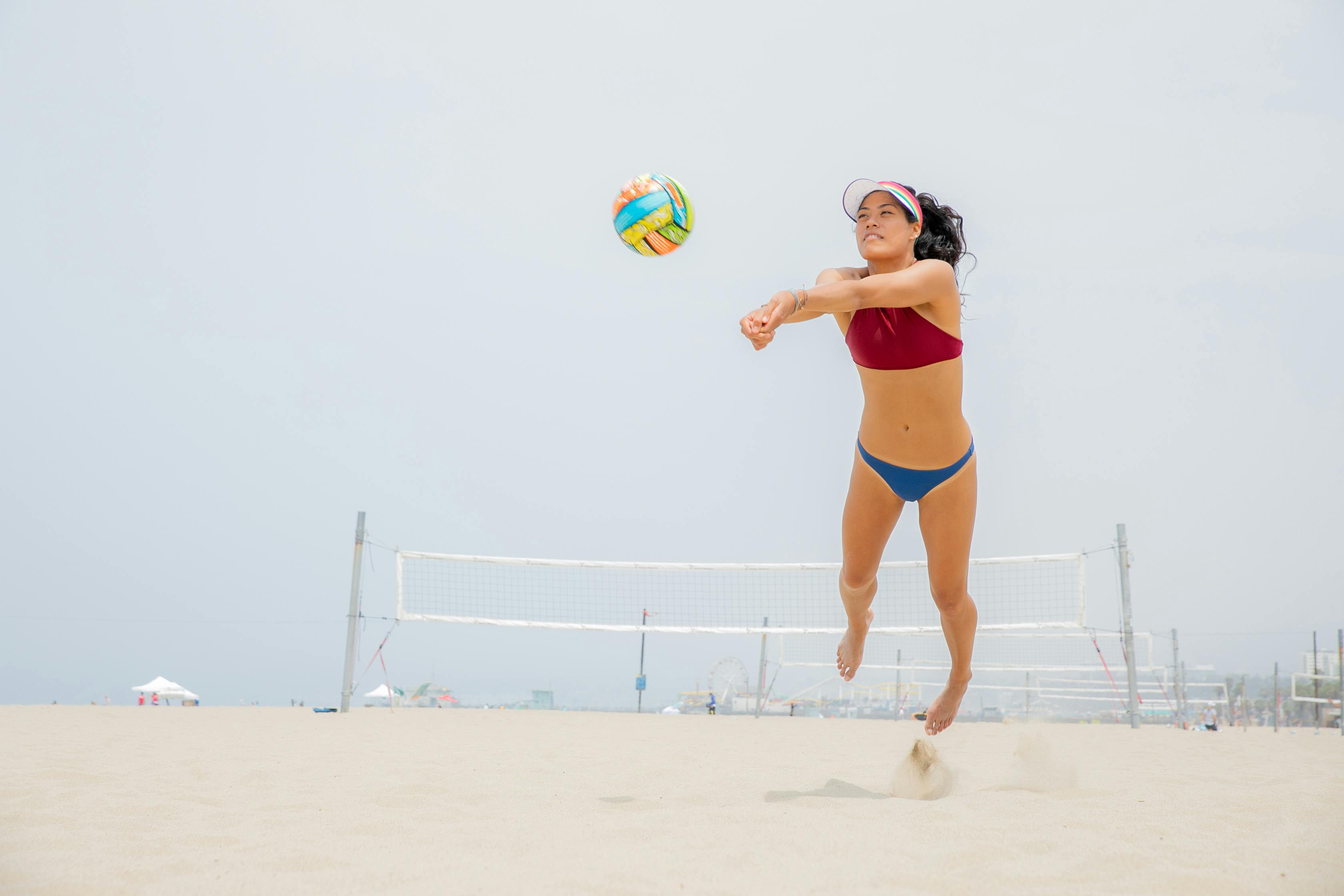 Beach Volleyball Women bilder – Bläddra bland 12,342 stockfoton