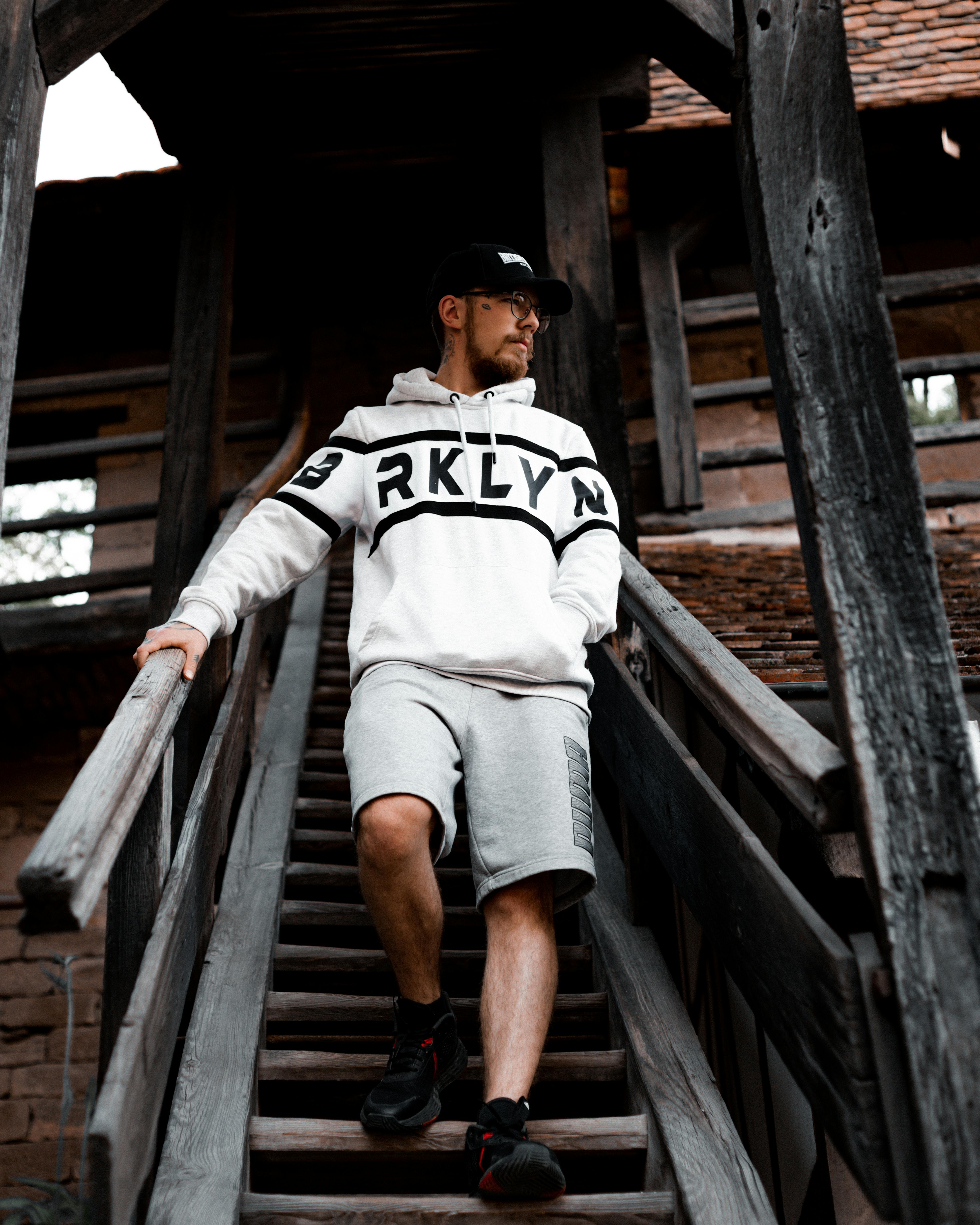 How many steps should I take to lose weight daily?