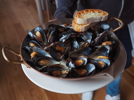 Butter Garlic Sauce Mussels