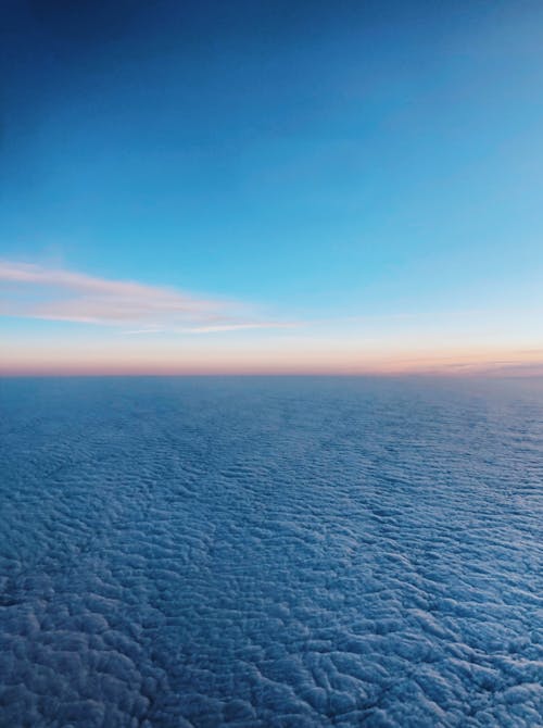 Foto profissional grátis de acima das nuvens, atmosfera, céu