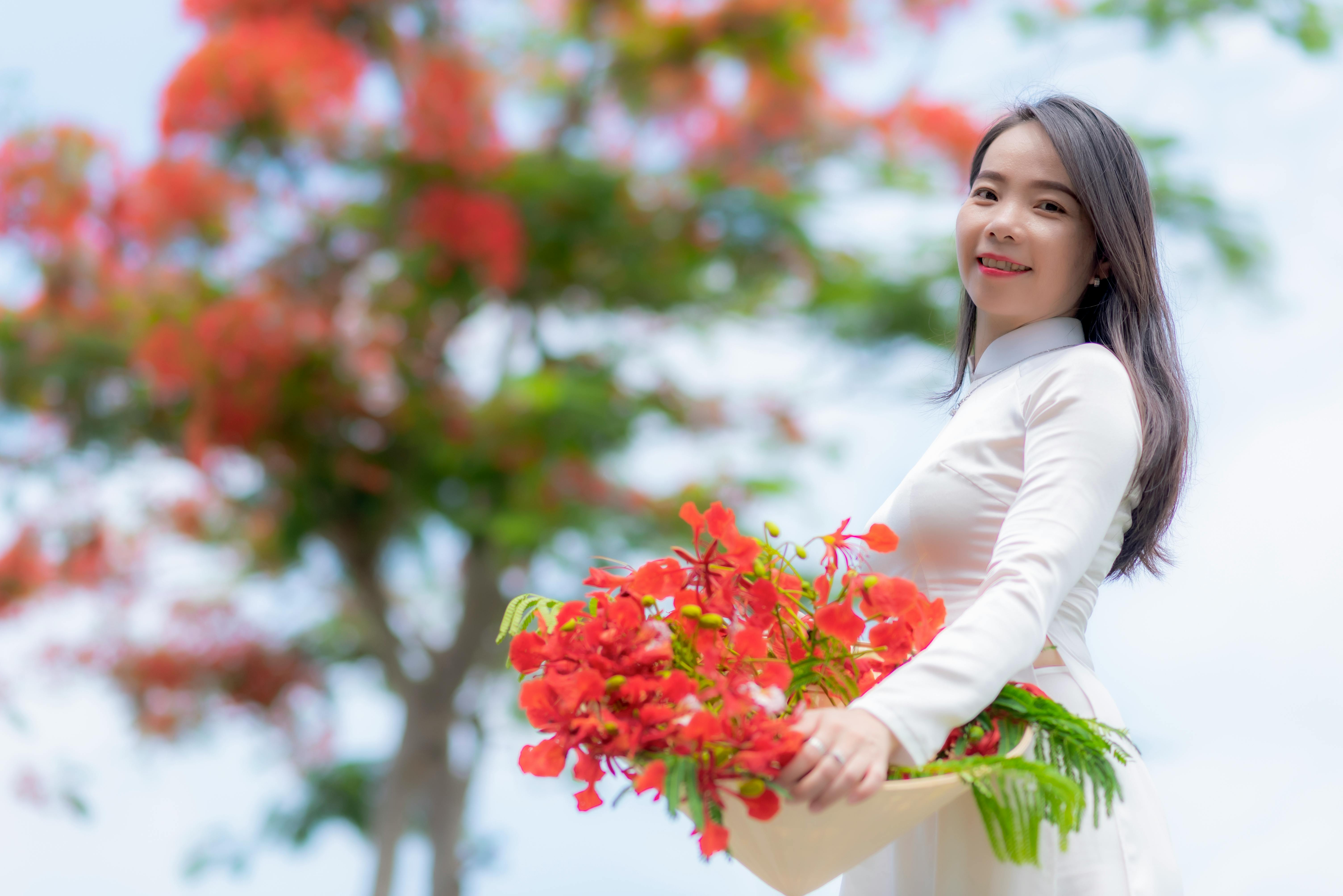 ao dai v i hoa ph ng d red phoenix flowers with long dress