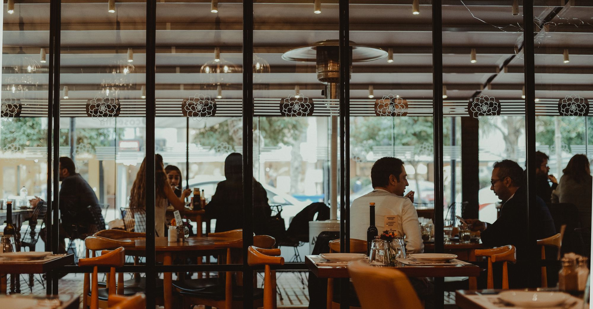 CAVA's 32% Revenue Surge: Traffic Growth Defies Sector Trends