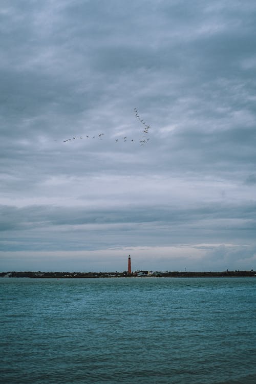 垂直拍摄, 多雲的天空, 水 的 免费素材图片