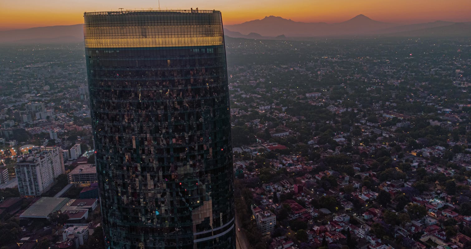 Amanecer en Torre Mitikah