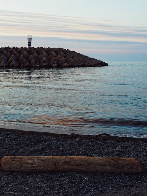 Δωρεάν στοκ φωτογραφιών με δύση του ηλίου, θάλασσα, κατακόρυφη λήψη