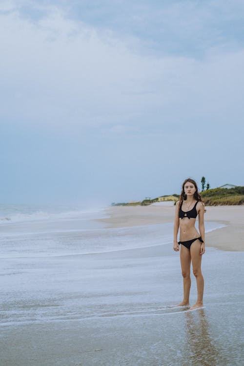 Kostnadsfri bild av bikini, halsband, hav