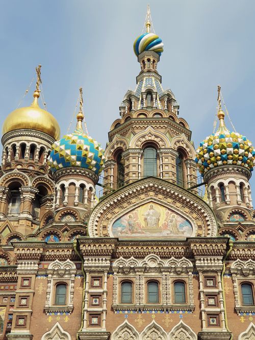 Free Ornate domes and intricate details of a famous Russian church, a must-see landmark. Stock Photo