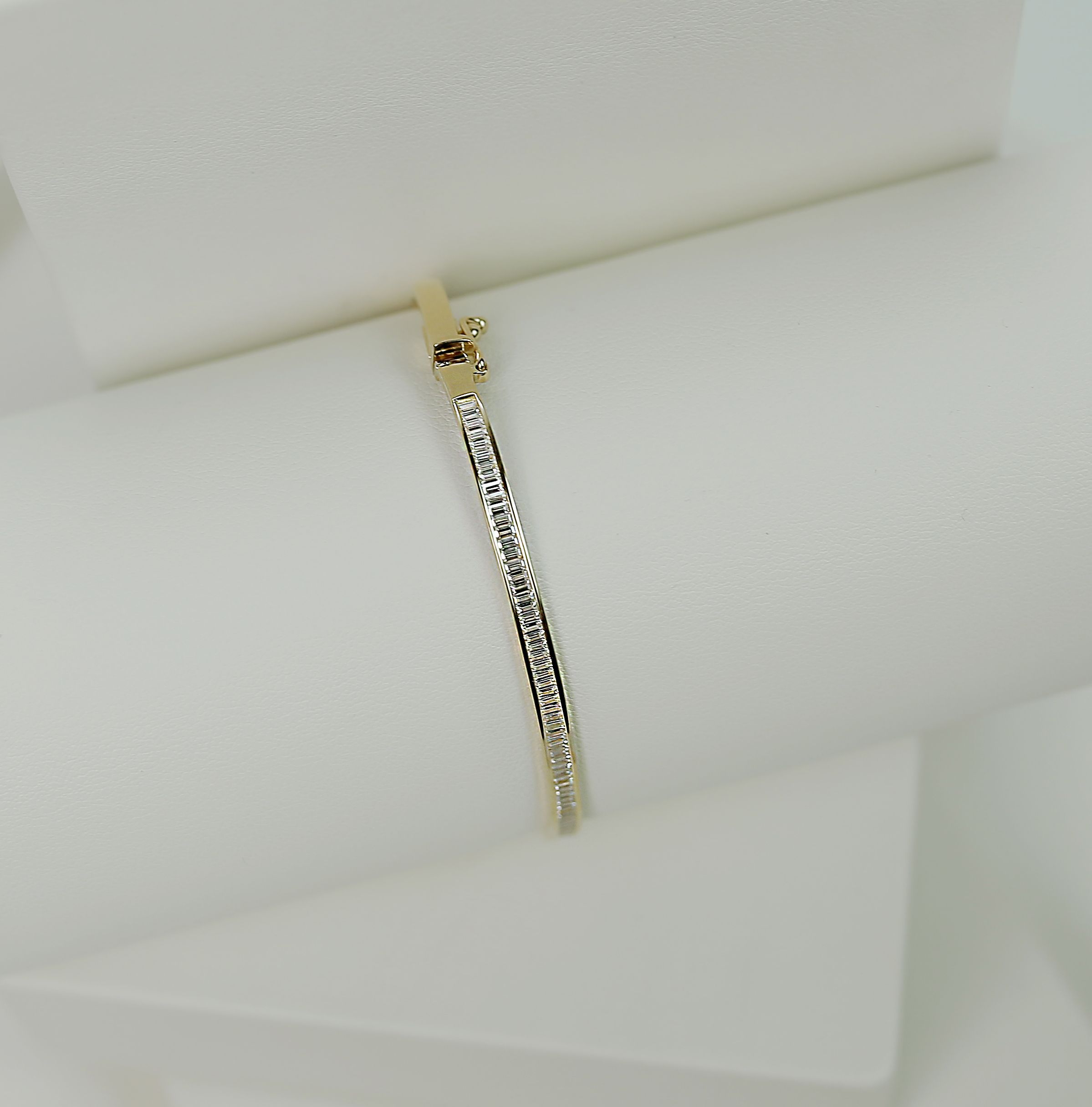 Bracelete Rígido