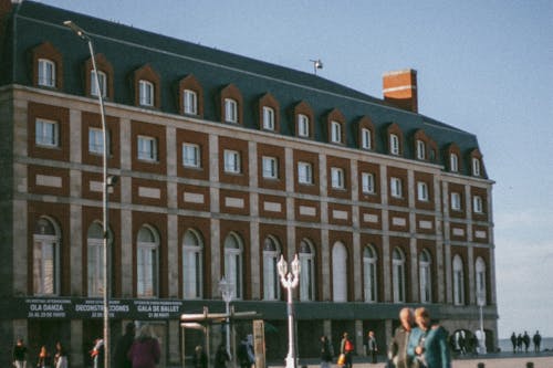 Gratis stockfoto met architectuur, buitenkant, buitenkant van het gebouw