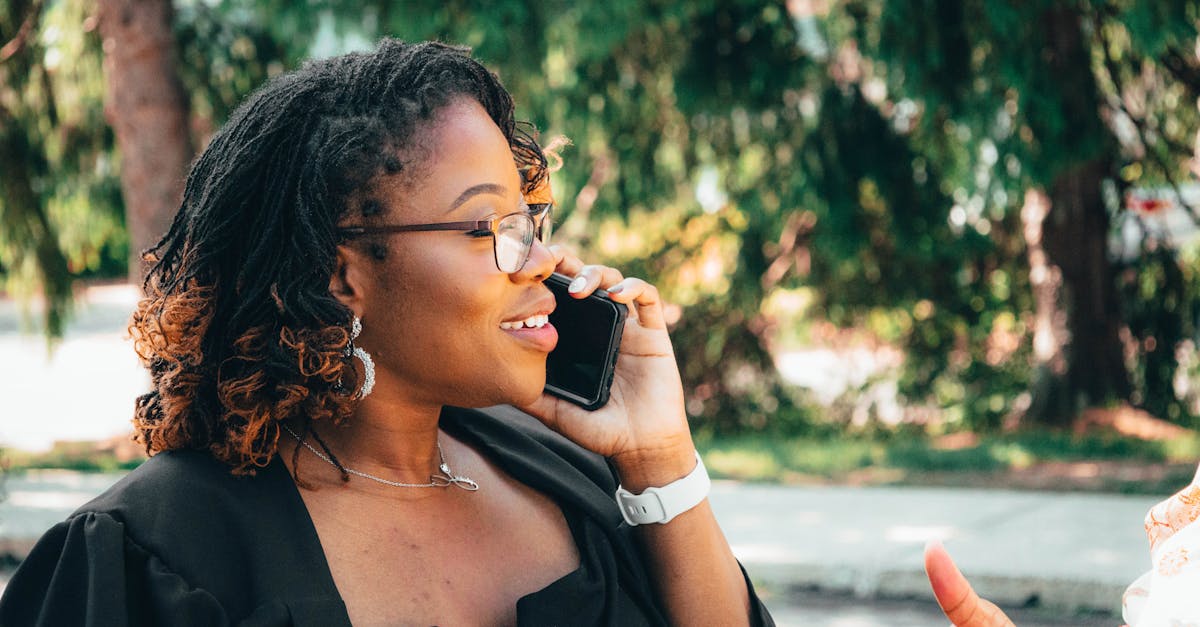 People Communicating In A Casual Setting, Using Modern Slang In Conversation