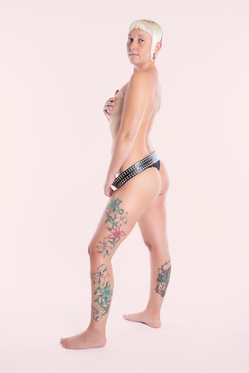 刺青的, 半裸, 垂直拍摄 的 免费素材图片