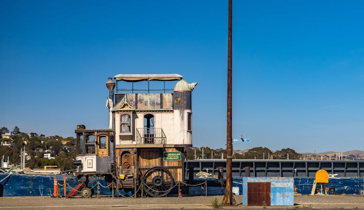 Neverwas Haul In Vallejo, California