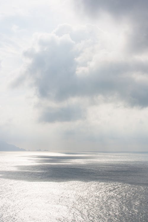 Fotobanka s bezplatnými fotkami na tému more, mraky, oblačný