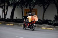 ফ্রি পিকআপ ও ডেলিভারি