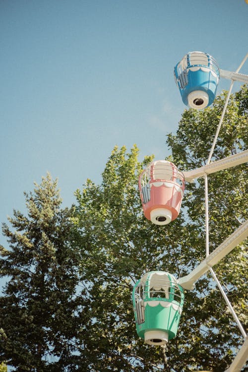 嘉年華, 垂直拍摄, 摩天輪 的 免费素材图片