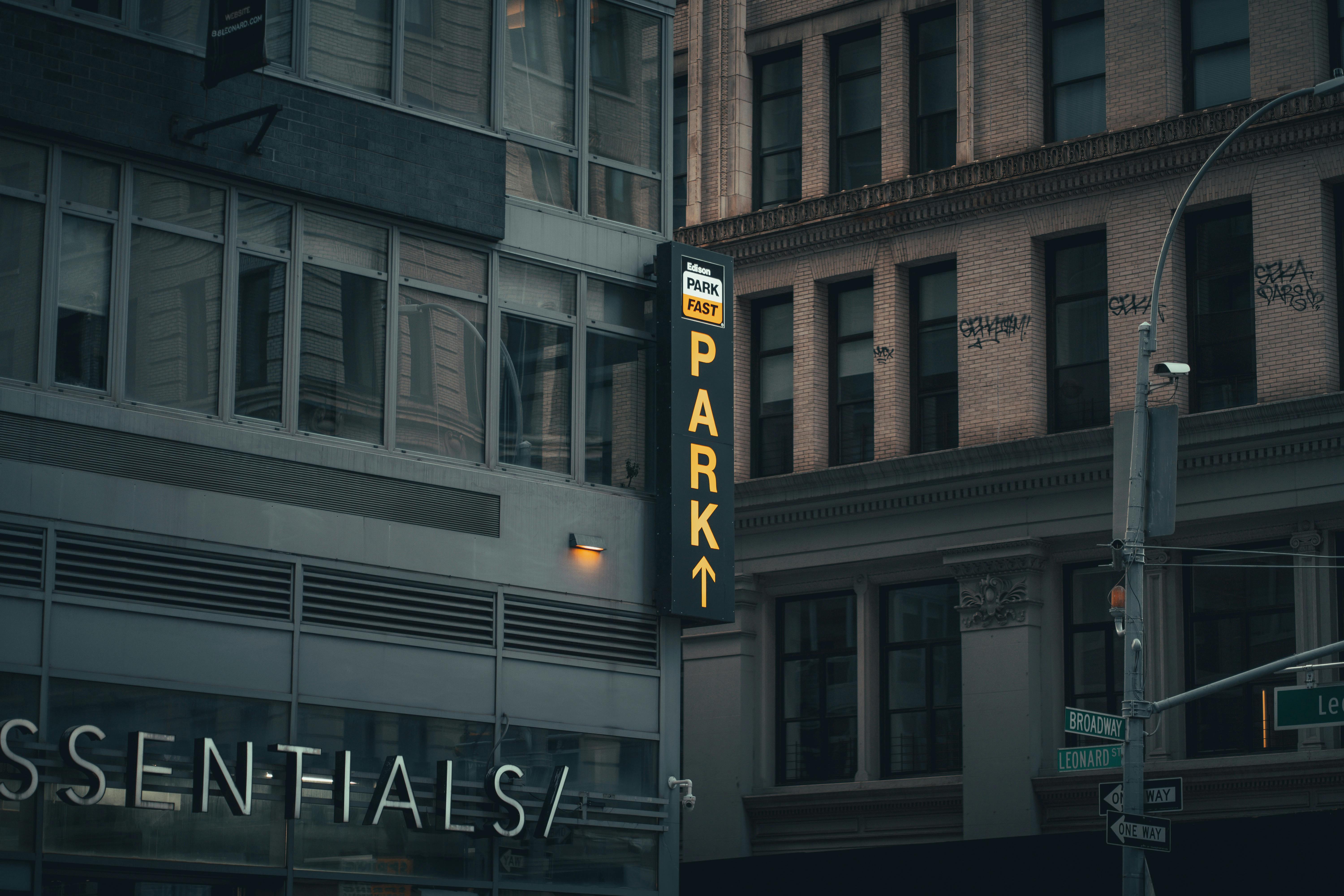 Uber adds hotel booking, vacation rentals in major app expansion — Photo by Roberto Lee Cortes on Pexels