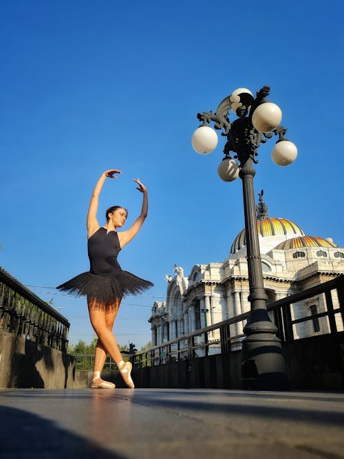 Безкоштовне стокове фото на тему «retrato, балет, балетний танцівник»