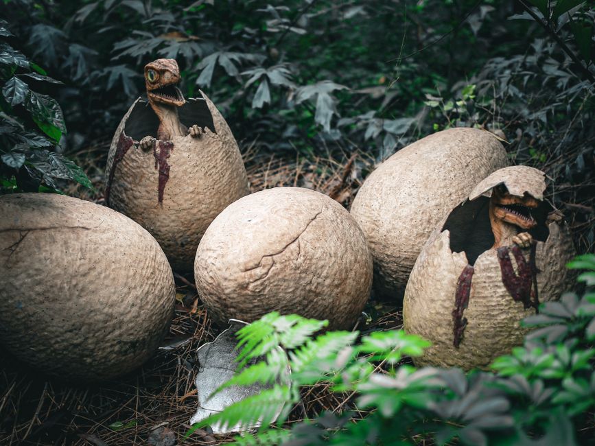 Canada's Biggest Dinosaurs Had a Surprising Trick for Keeping Their Eggs Warm