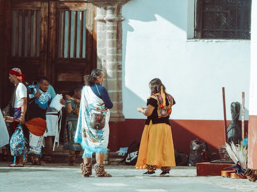 Foto stok gratis budaya, gaun, kostum