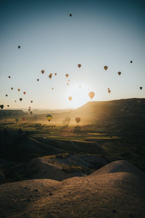 açık hava, balonlar, cep telefonu duvar kağıdı içeren Ücretsiz stok fotoğraf