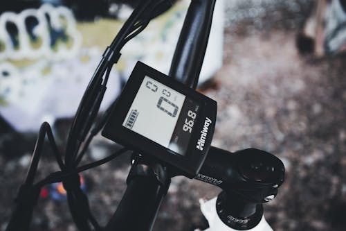Безкоштовне стокове фото на тему «велосипед, екран, електрика»
