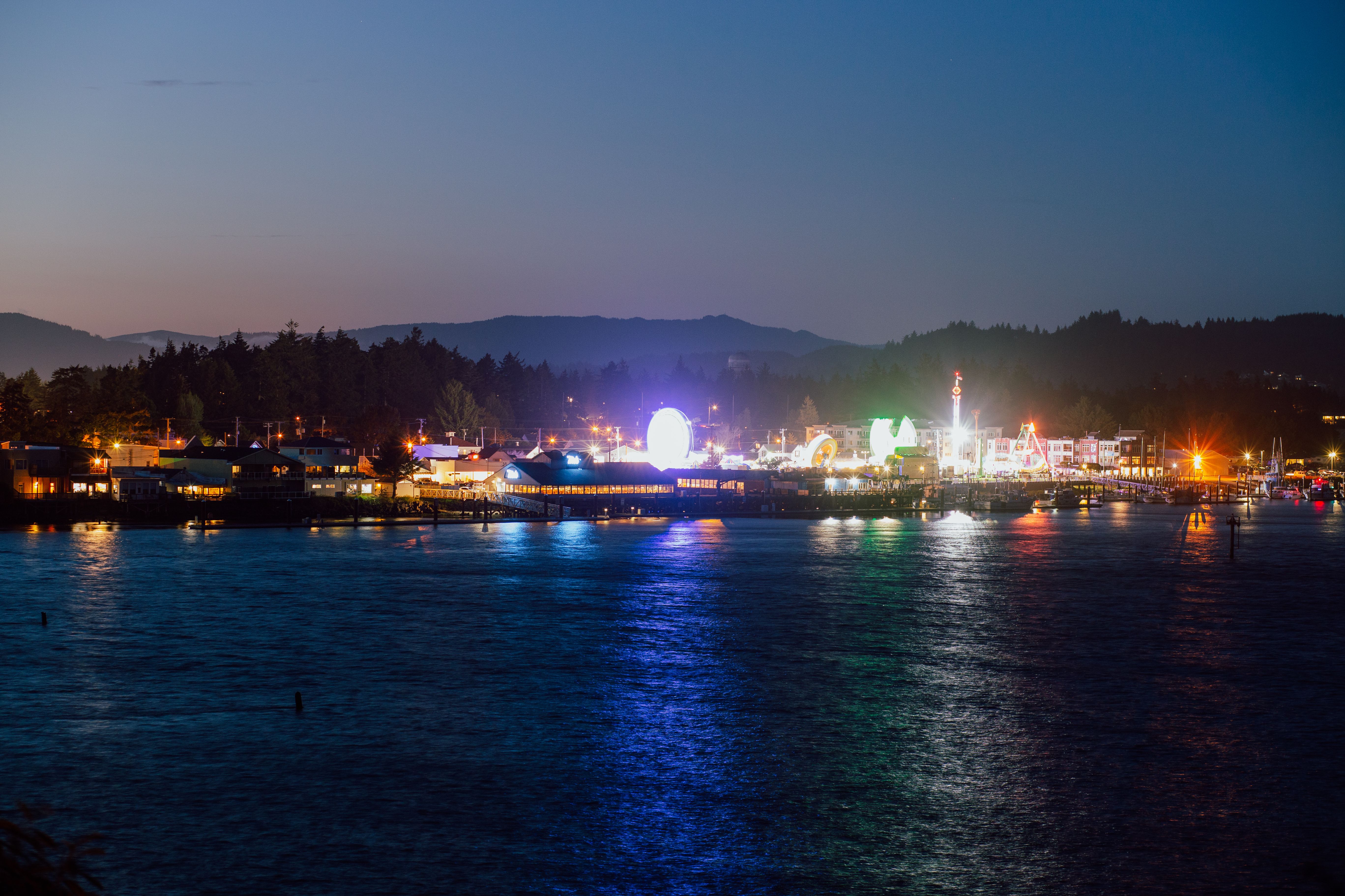 Lifestyle Lookout: Bellingham Improv Festival, exotic pets at the fairgrounds, holiday events and more in Whatcom County — Ph