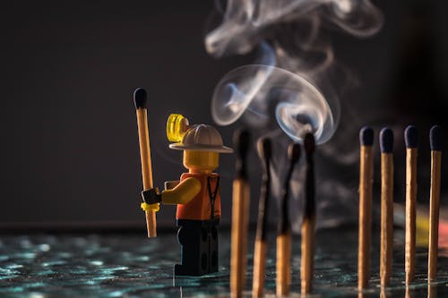 Kostnadsfri bild av brand, lego, rök