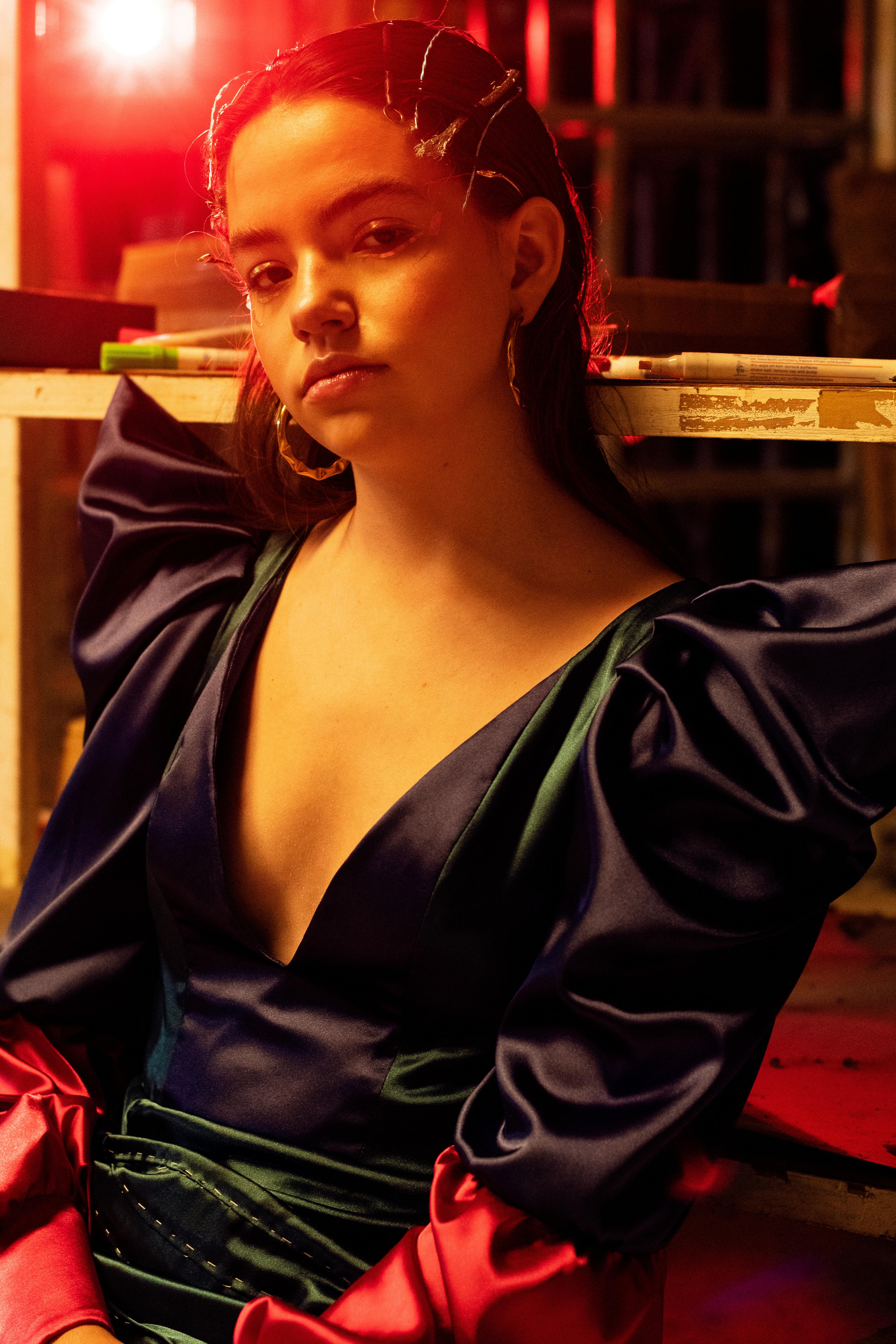 Gratis Foto stok gratis baju biru tua, berpose, desain modern Foto Stok