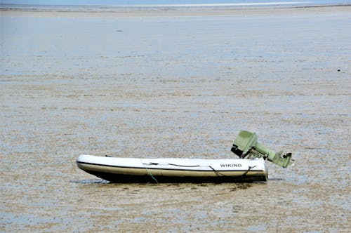 Безкоштовне стокове фото на тему «Водний транспорт, море, моторний човен»