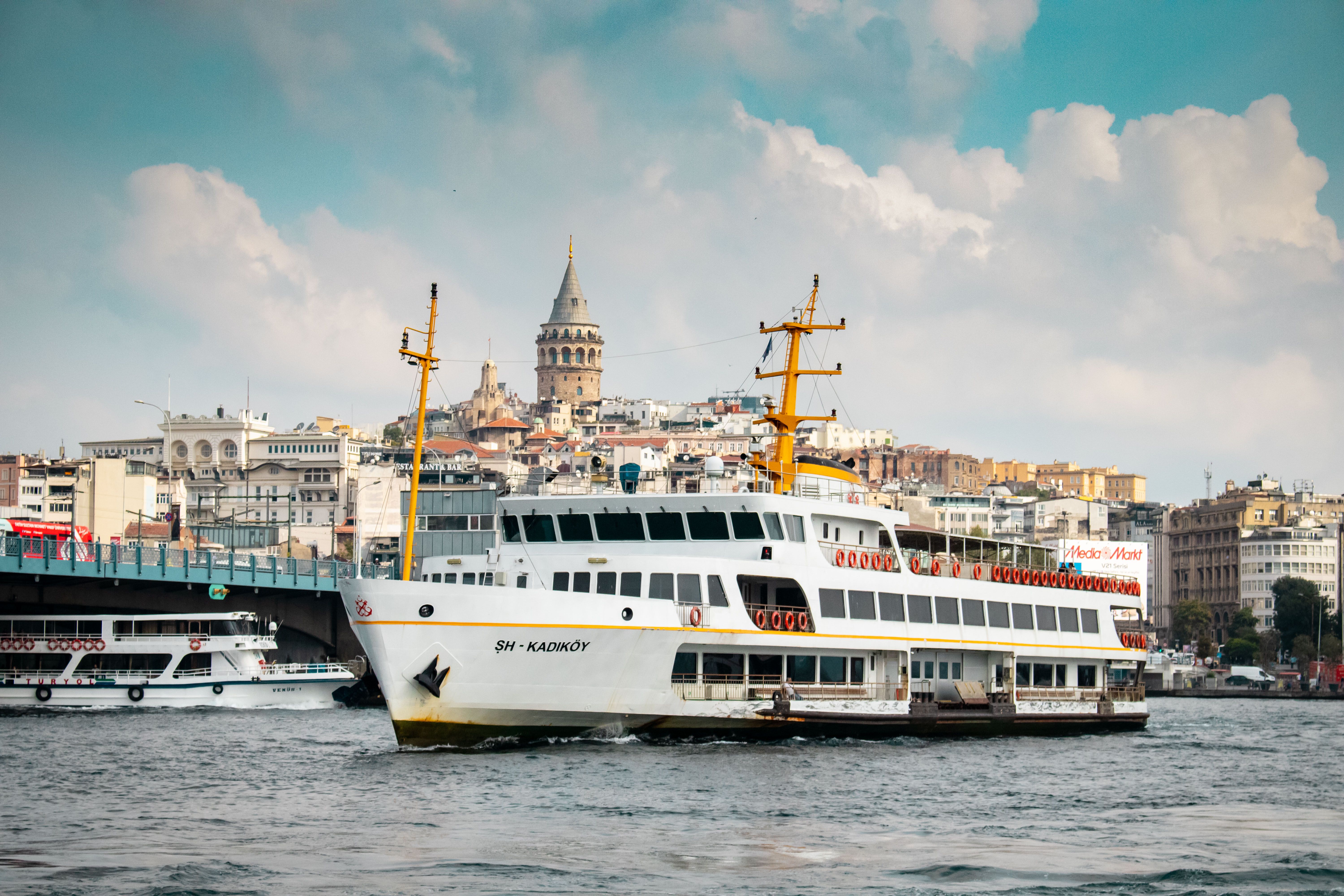 general travel agency — Photo by Berkant . on Pexels