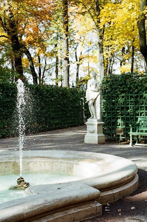 Darmowe zdjęcie z galerii z fontanna, pionowy strzał, posąg