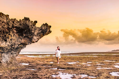 Бесплатное стоковое фото с Бали, девочка, закат