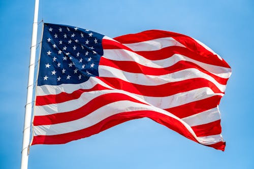 Kostenloses Stock Foto zu amerikanische flagge, demokratie, fahnenstange