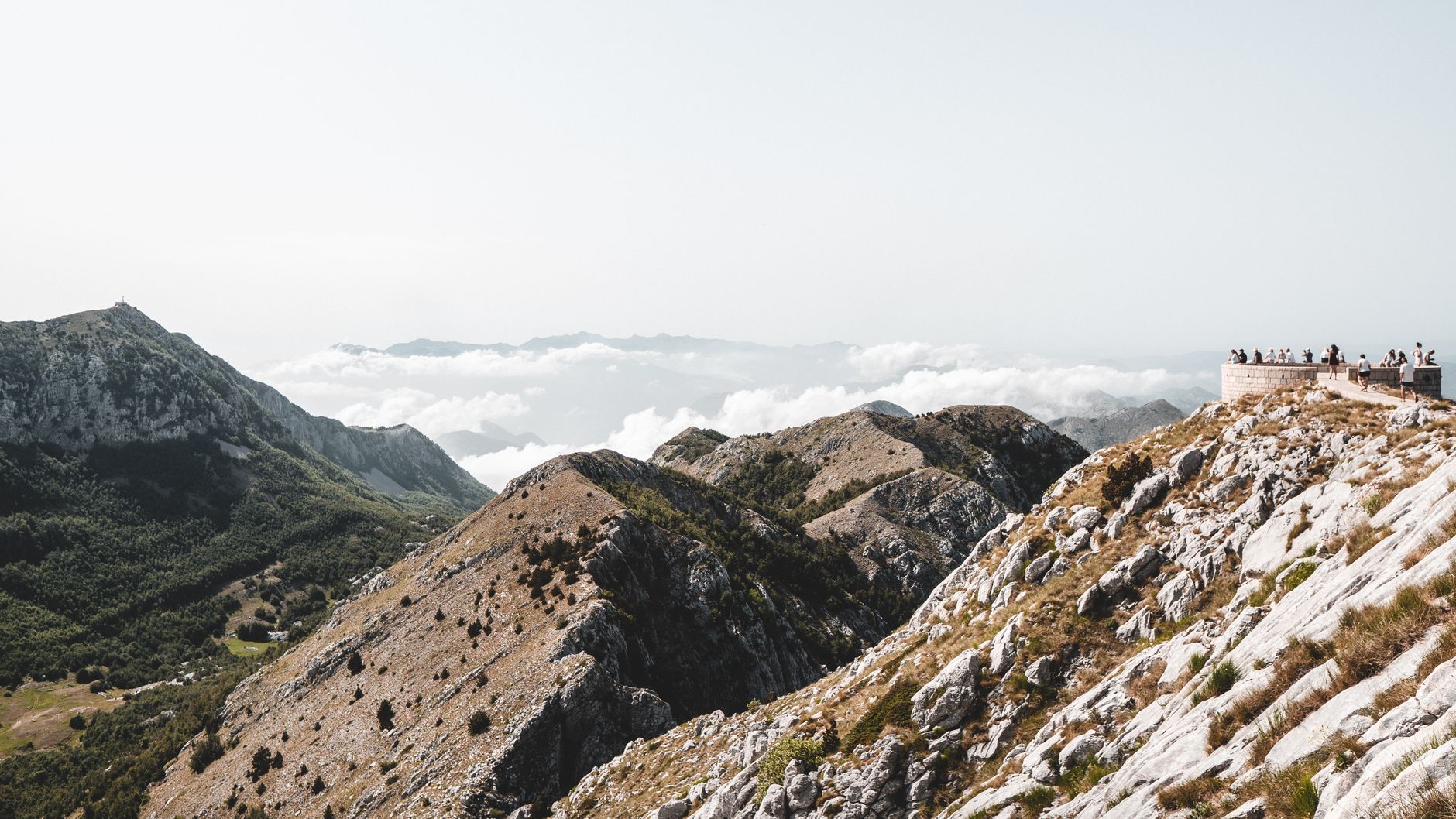 Viewpoints, Stops, and What to See Along the Way
