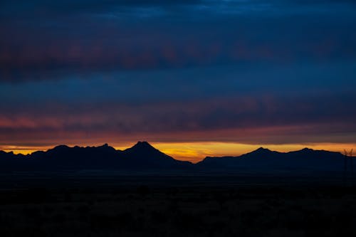 Бесплатное стоковое фото с amanecer, paisaje, горная цепь