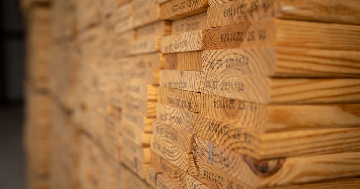 Siamese Rosewood: The Premium Timber for Classical Furniture Siamese rosewood