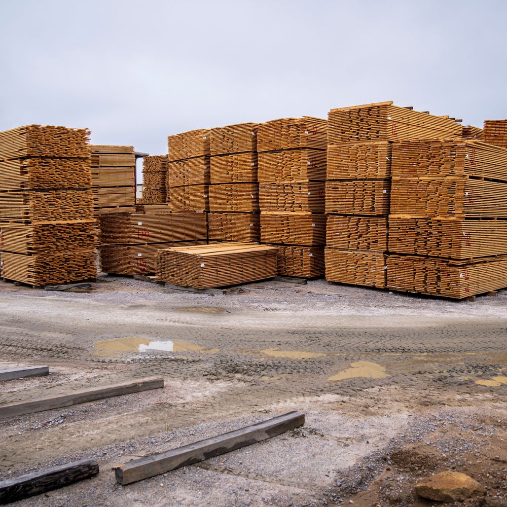 Kentisbeare — belongings being loaded for transport to storage