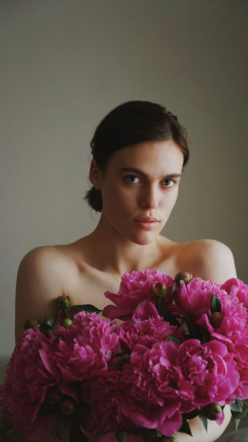 Gratis stockfoto met bloemen, gezicht, lang haar