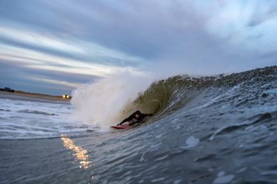 Klimaatverandering bedreigt beroemde surfgolven, van Engeland tot Australië