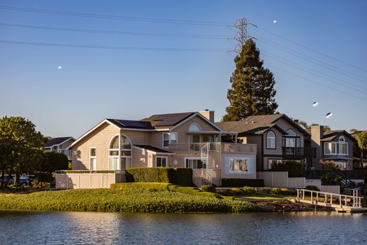 Your Guide: How to Buy a House in California (2024)