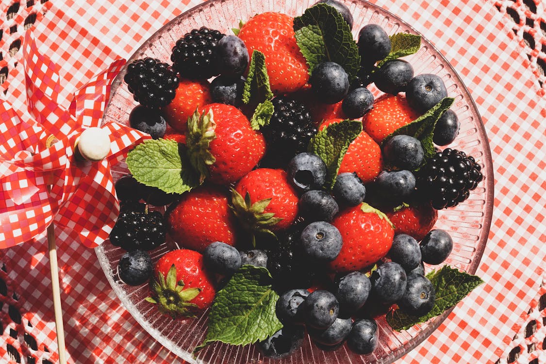 Free Strawberries and Blueberries on Glass Bowl Stock Photo