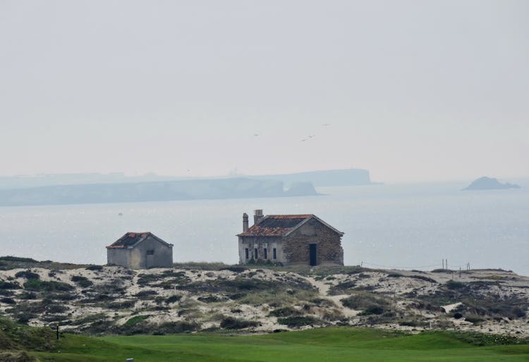 Old Stone House In Bay