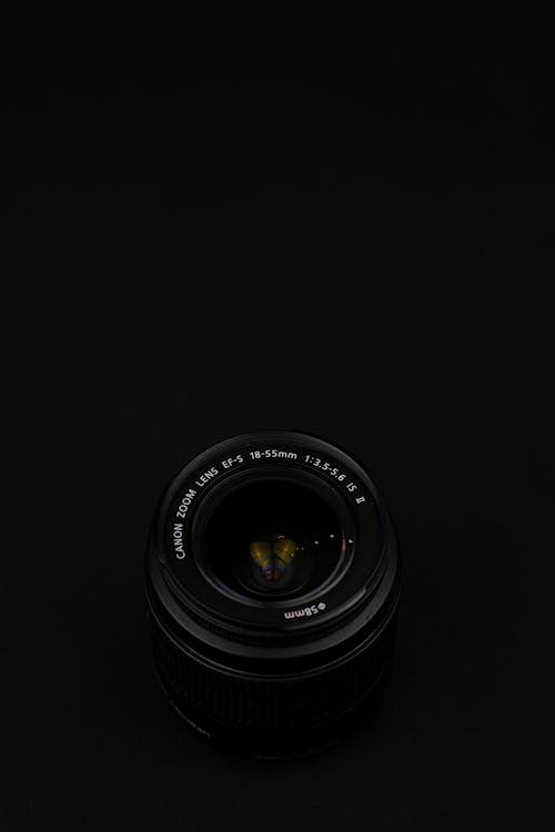 Ingyenes stockfotó fekete háttér, fényképészet, fényképezőgép témában