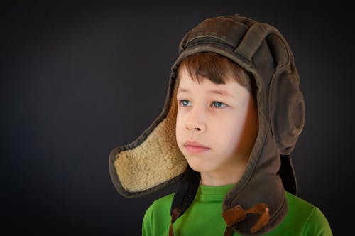 bombacı şapka, çocuk, çok sevimli içeren Ücretsiz stok fotoğraf