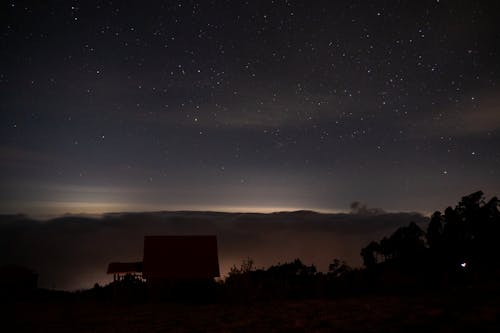 ฟรี คลังภาพถ่ายฟรี ของ astrophotography, กระท่อม, กลางคืน คลังภาพถ่าย
