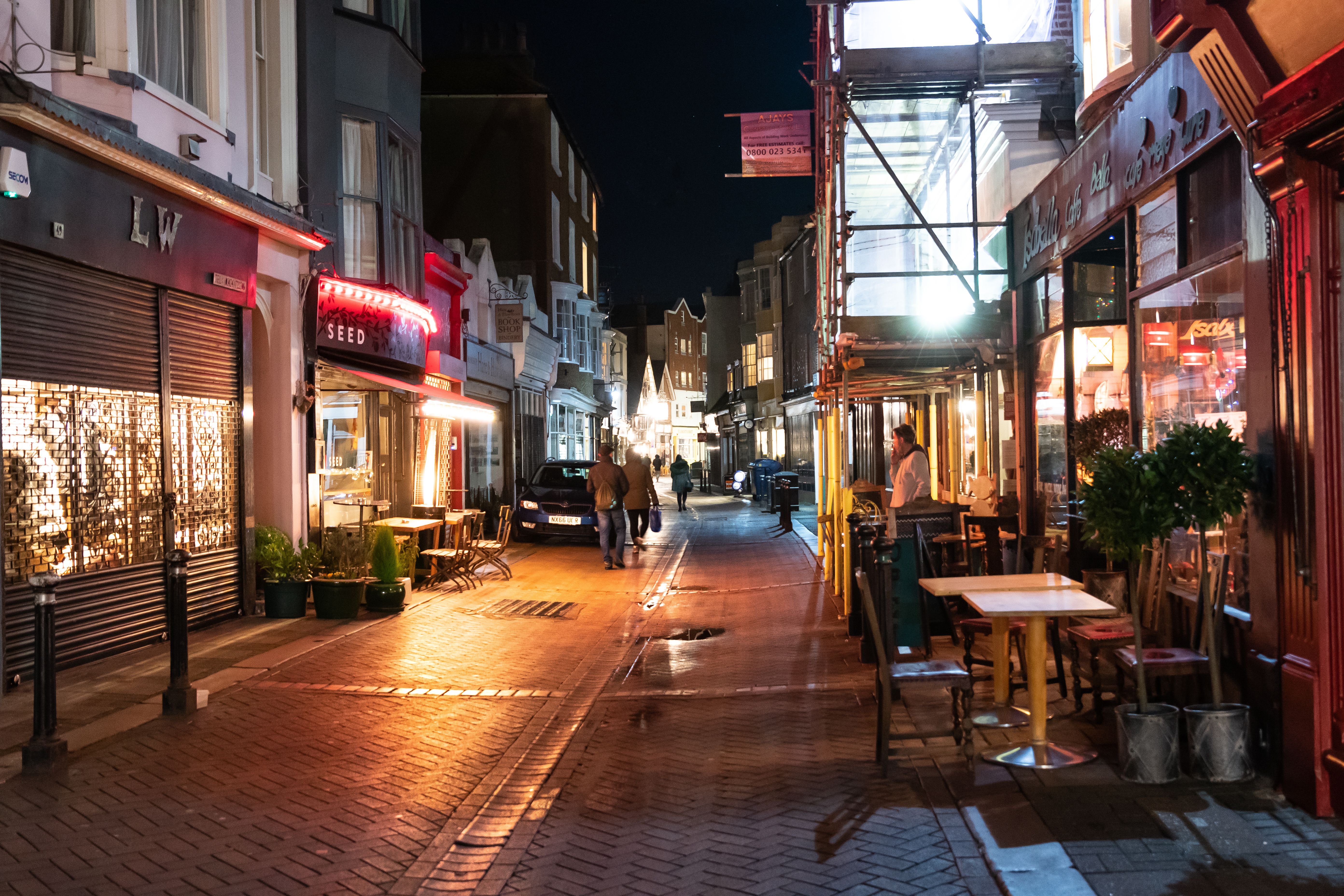 Pubs allowed to stay open until 5am for England's World Cup clash vs Mexico