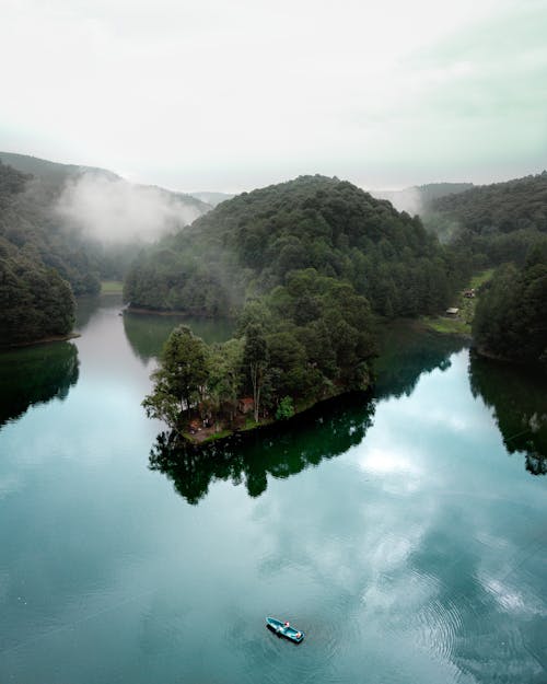 dikey atış, göl, manzara içeren Ücretsiz stok fotoğraf