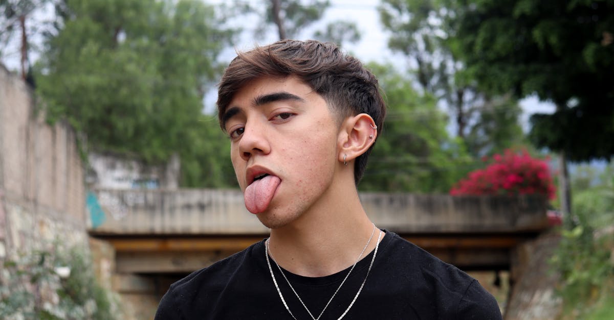 How to stop a bleeding tongue piercing