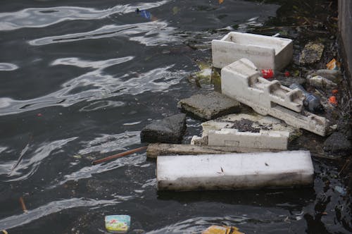 Ilmainen kuvapankkikuva tunnisteilla jäte, joki, lähikuva