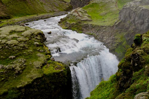 Бесплатное стоковое фото с водопад, горы, дикая природа